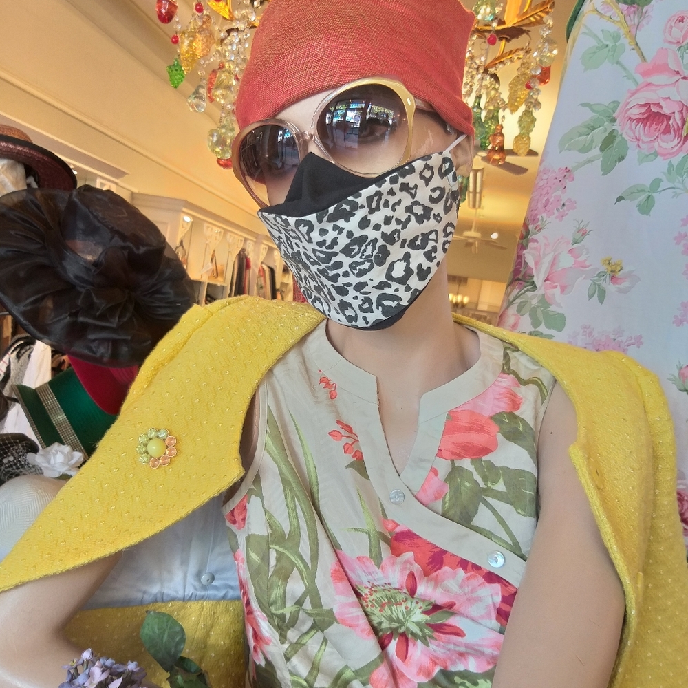 Mask - Picture 7 of 8